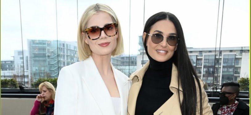 Read more about the article lucy boynton and marisa Tomei in fashion week