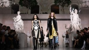 Read more about the article The Louis Vuitton fashion show