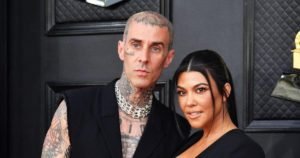 Read more about the article KOURTNEY K AND TRAVIS BARKER  GET MARRIED AT THE CHAPEL IN LAS VEGAS!!!