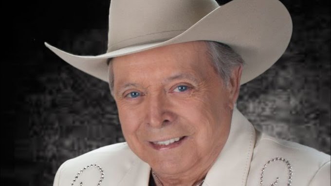 You are currently viewing Mickey Gilley, the ‘Urban Cowboy’ star, died at the age of 86.