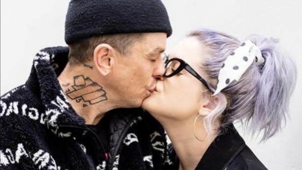 Read more about the article OSBOURNE, KELLY I’M ABOUT TO HAVE A BABY!!! The First Child is on the Way