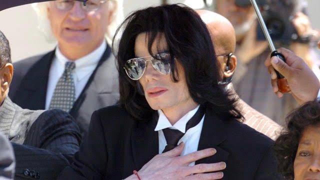 You are currently viewing Michael Jackson: His sons Prince and Blanket are unrecognizable today!