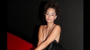 Read more about the article Lena Situations fan of the heels/socks combo facing Ashley Graham