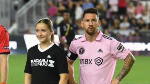 Read more about the article The daughter of David and Victoria she eclipses Messi in Miami