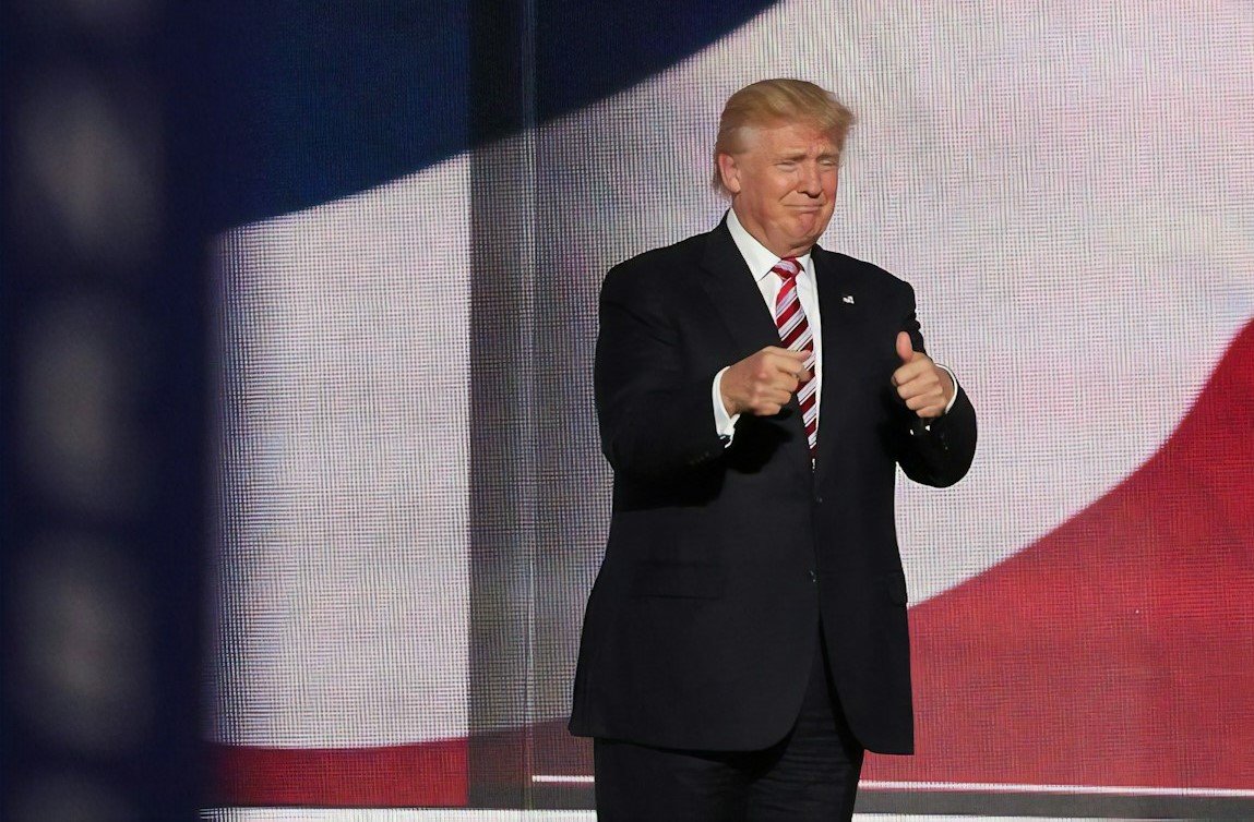 You are currently viewing Trump removes racist video depicting obamas as apes