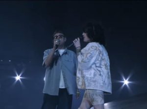 Read more about the article Fans mistake Damon Albarn for Billie Eilish’s father when he joins her on stage at Coachella.