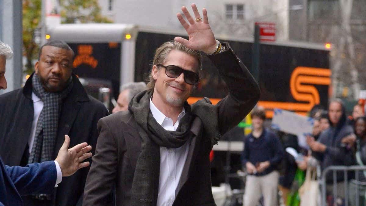 You are currently viewing Brad Pitt signs a veritably juicy contract with France. and it’s not about wine!